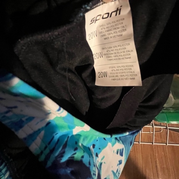 NWT Sporti HydyroLast Aquarelle Chlorine Resistant Scoop One piece Swimsuit 20W - Picture 7 of 11